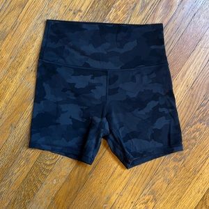 Lululemon align short